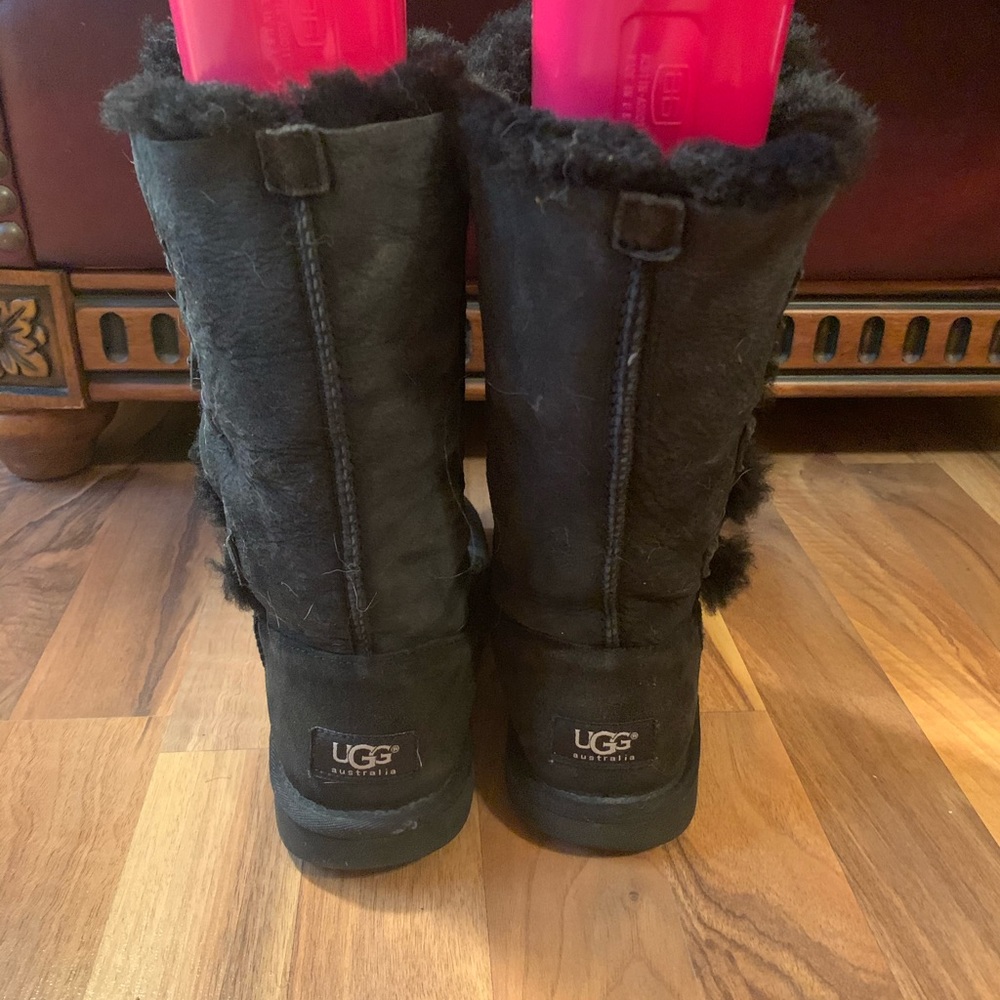 Ugg Bailey Button Black - image 2